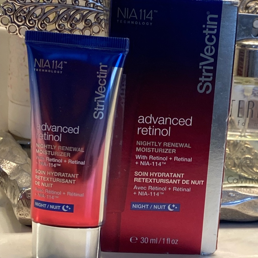 StriVectin Advanced Retinol Nightly Renewal Moisturizer - Red and Blue